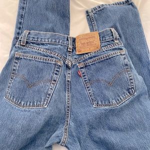 Vintage 90’s Levi jeans 🧿